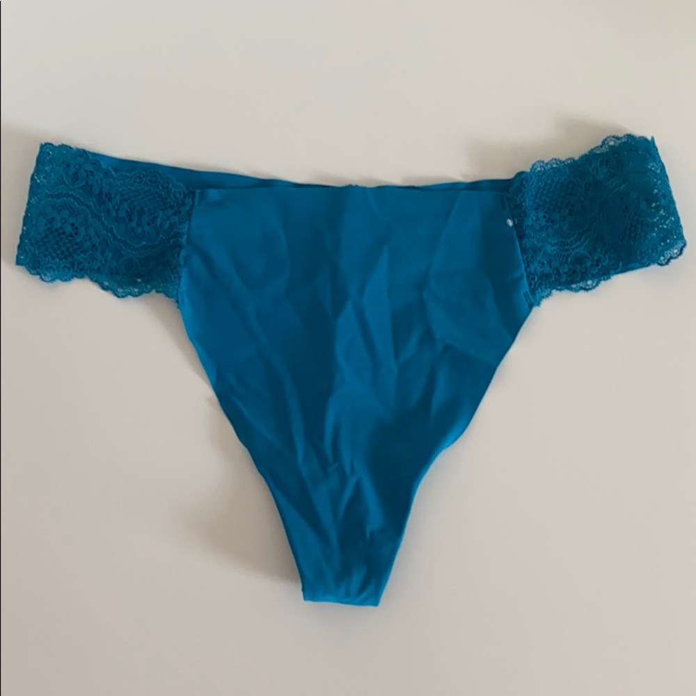 New B.TEMPT'D BY WACOAL B.BARE THONG